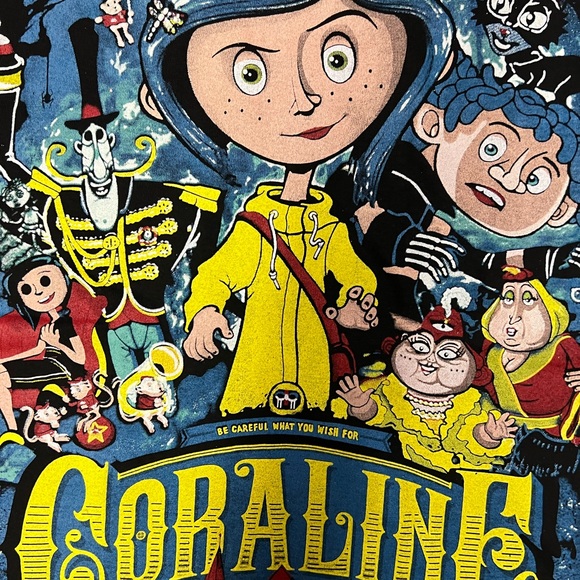 Coraline graphic Tshirt ! - Picture 3 of 4